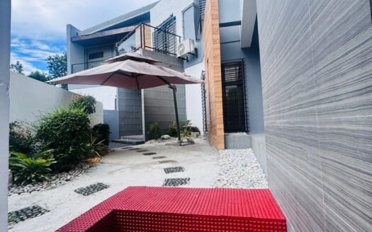 Furnished-Modern House with Swimming Pool in Angeles City
